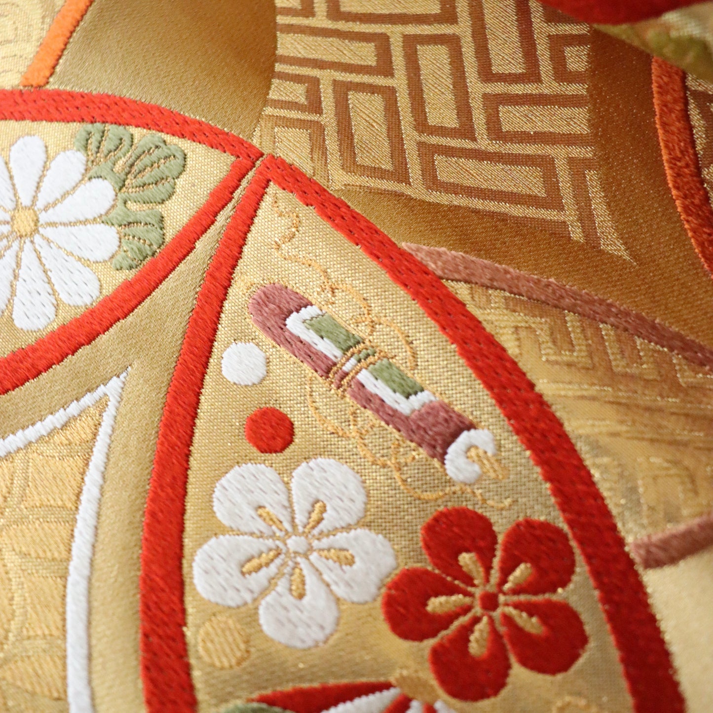 袋帯「小袖重ね七宝文」梅垣織物