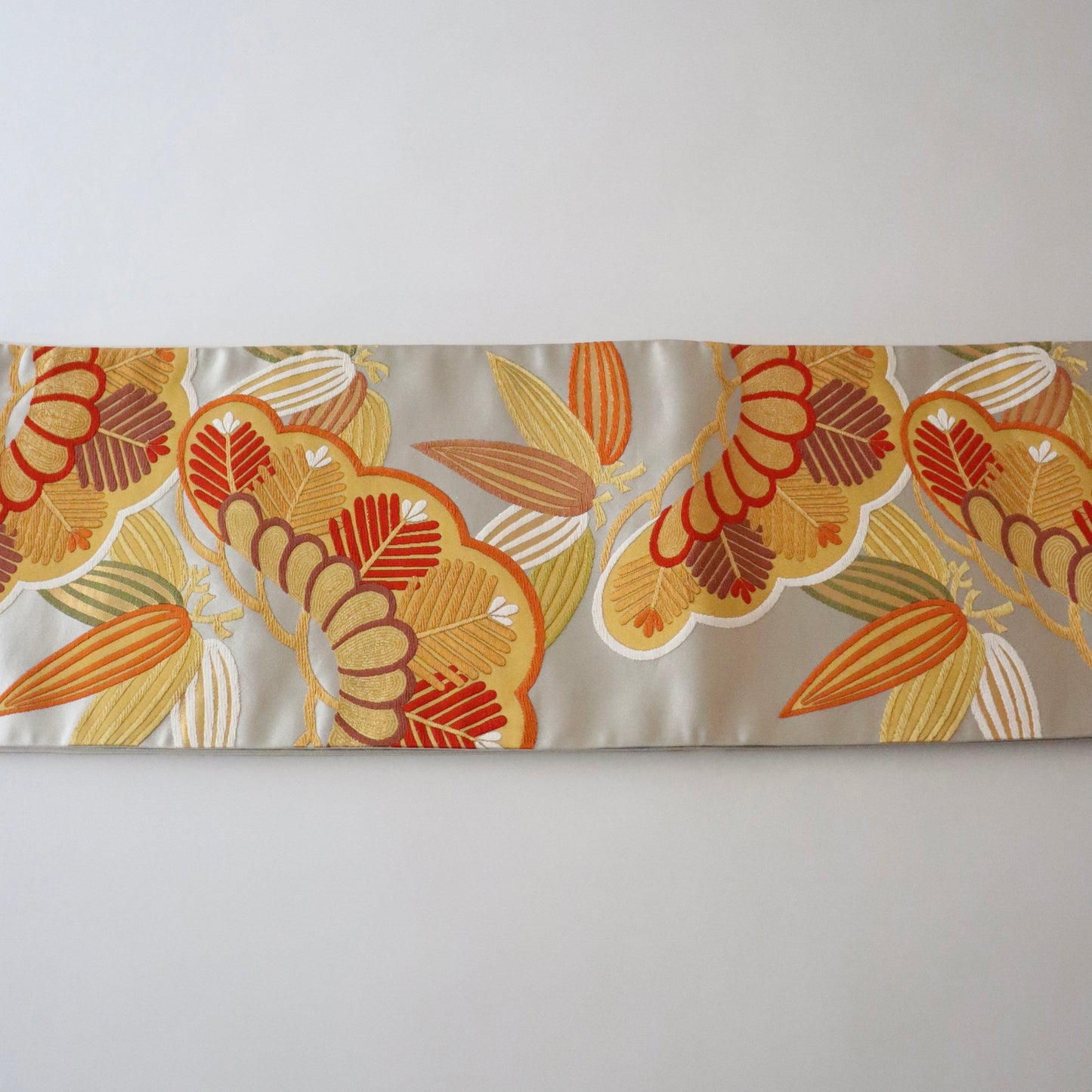 袋帯「彩松笹文」梅垣織物