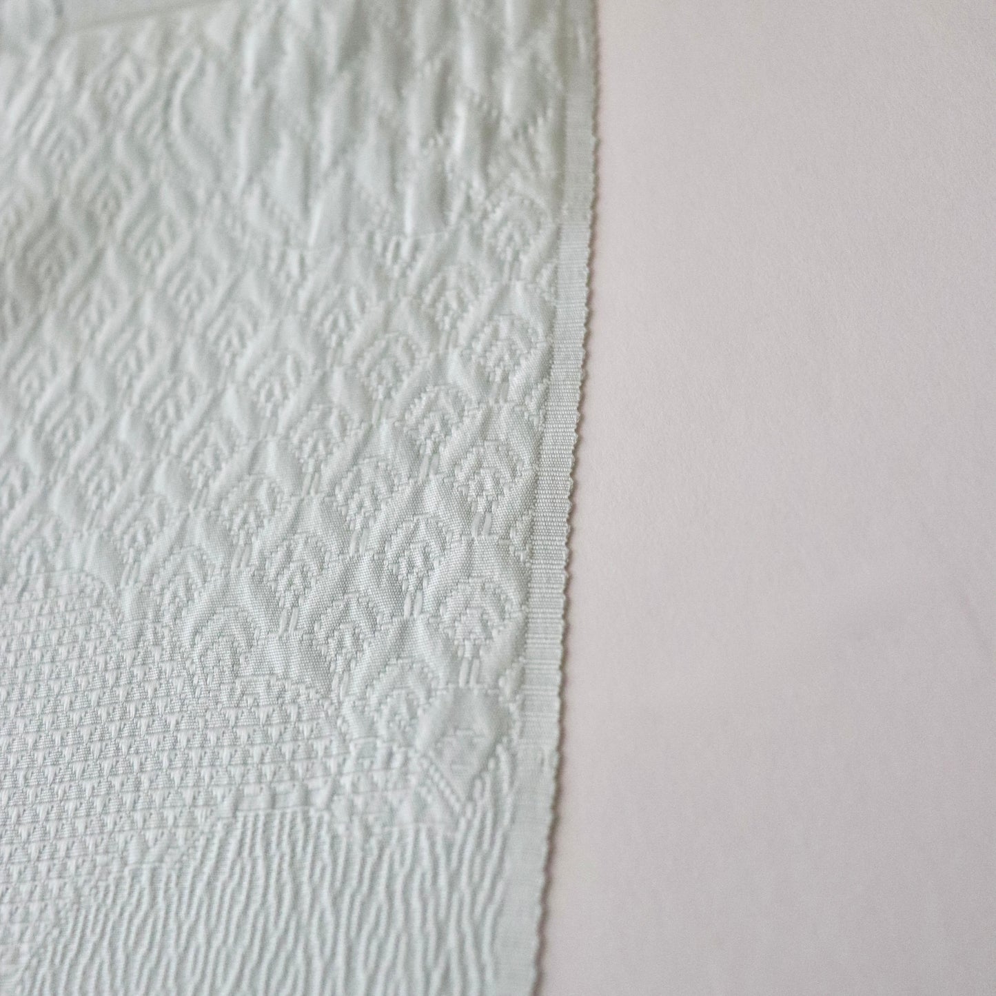 帯揚げ「雲三色暈し雲取横振刺繍 - dk.g/gr/gr.gy」和小物さくら