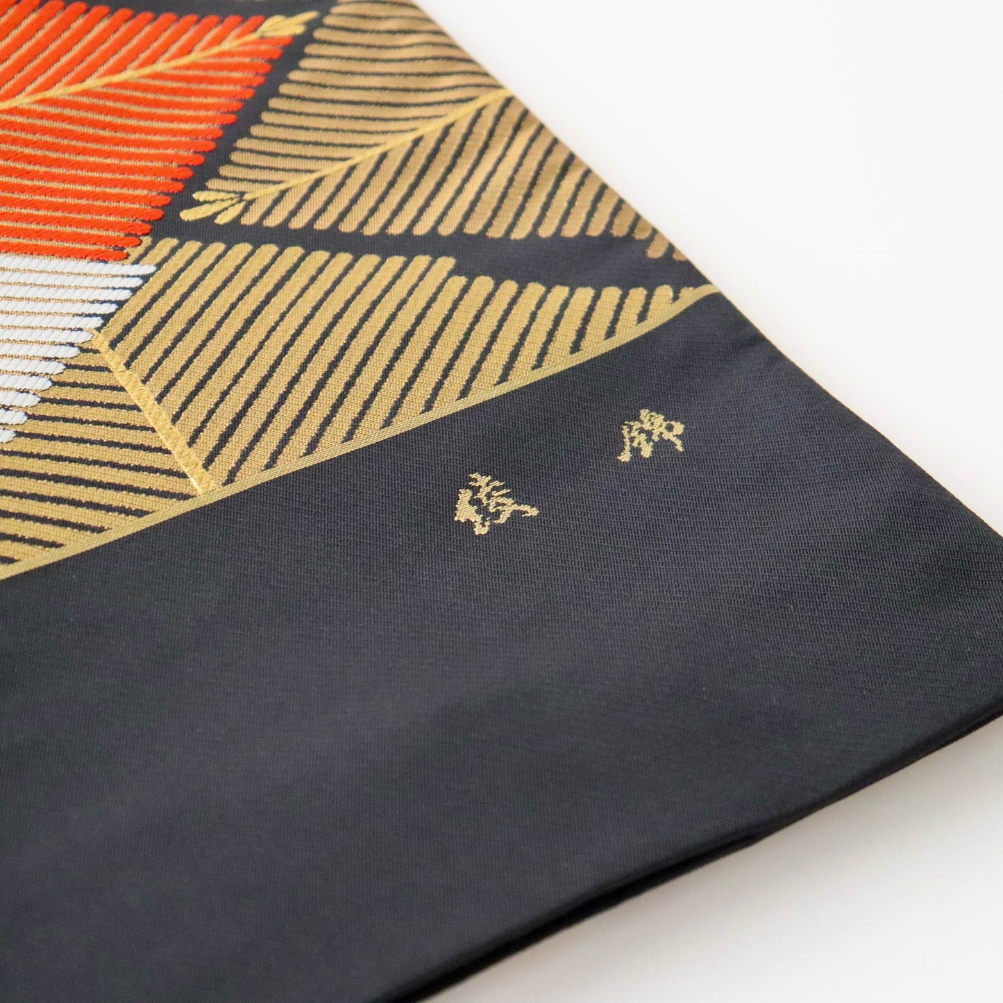 袋帯「綾錦松菱文」梅垣織物