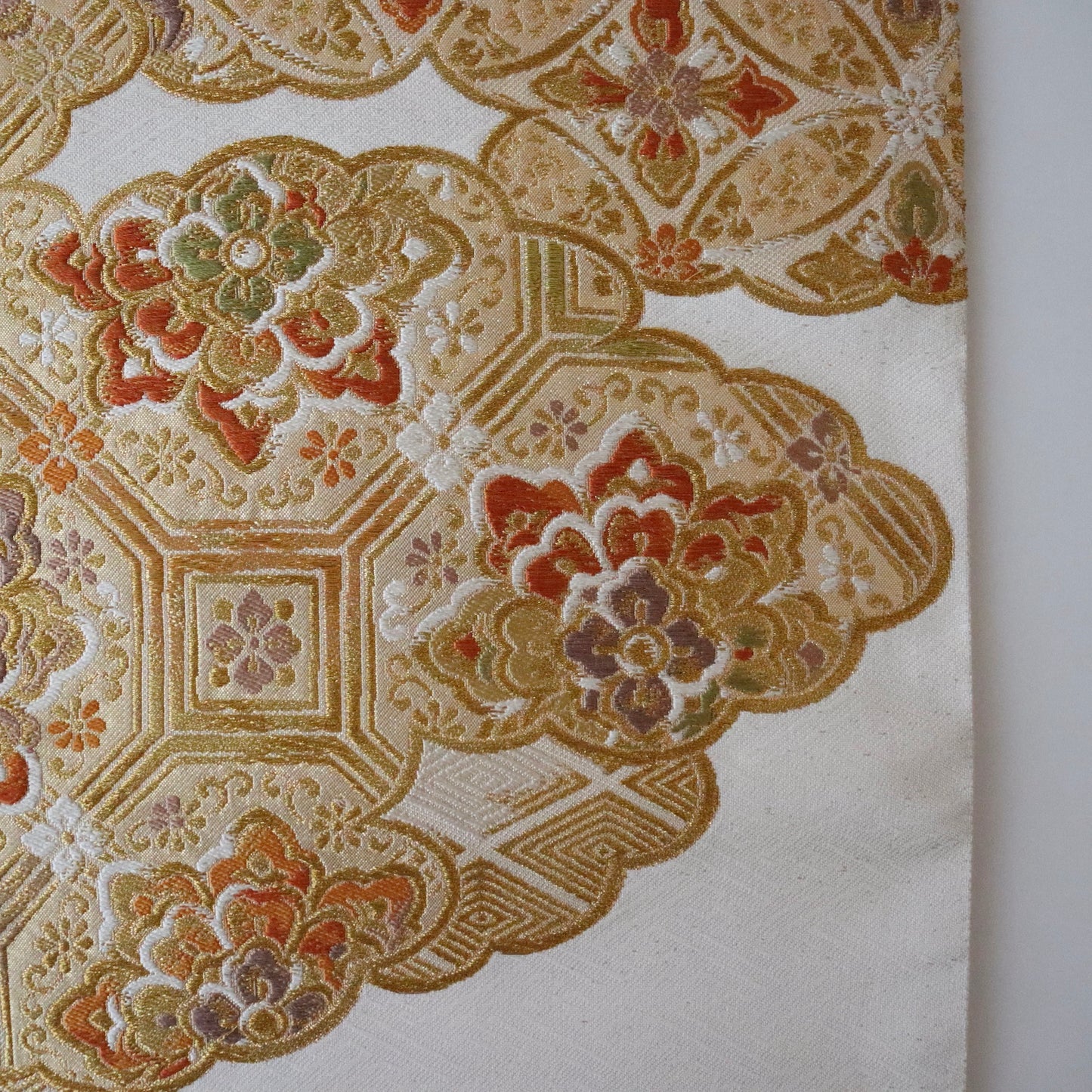 袋帯「雲取有職文」梅垣織物