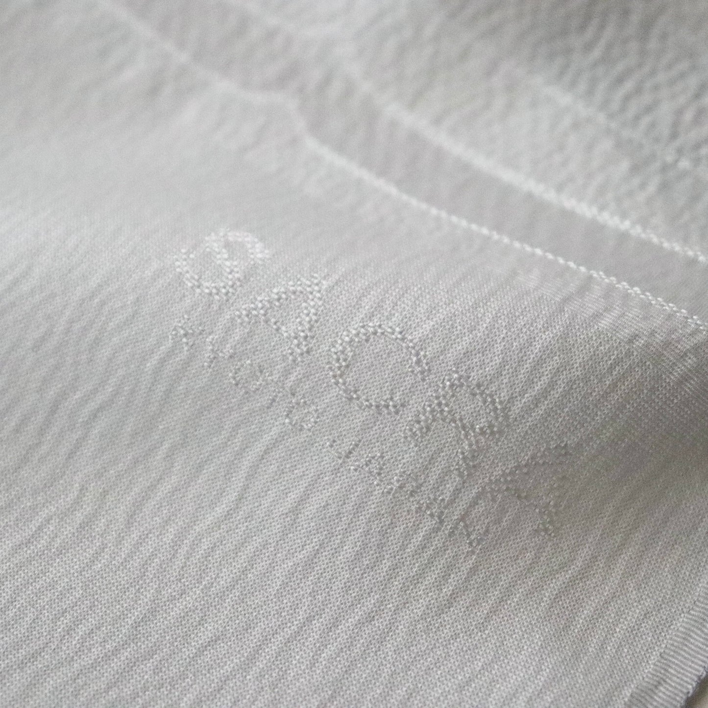 帯揚げ「臈纈横段 / lt.b」和小物さくら