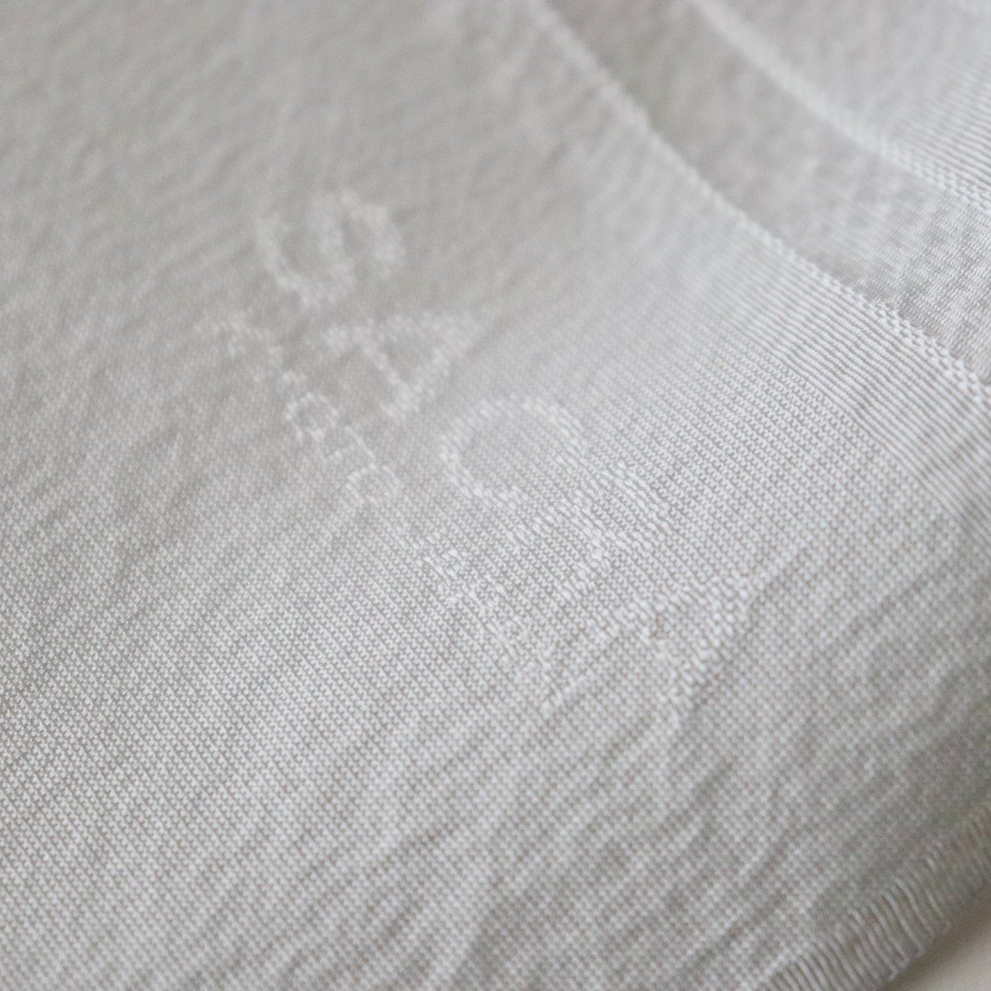 帯揚げ「臈纈横段 / lt.g」和小物さくら