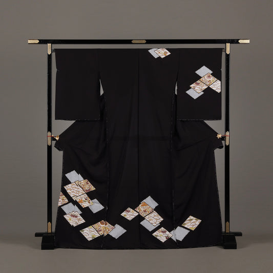 訪問着「手描き友禅 - 菱取り吉祥文」