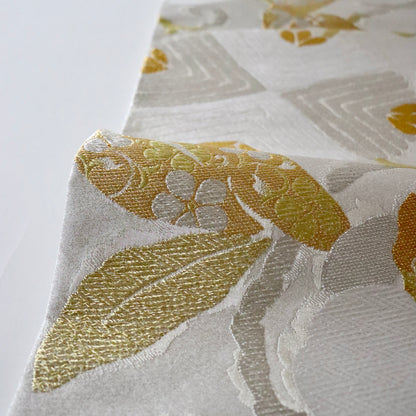 袋帯「煌彩縒金綴 - 笹蔓松華文」志都香