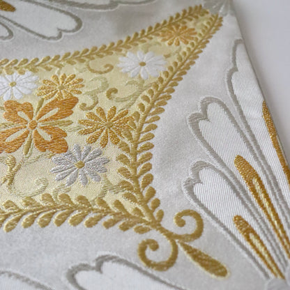 袋帯「煌彩縒金綴 - 花菱菊詰文」志都香