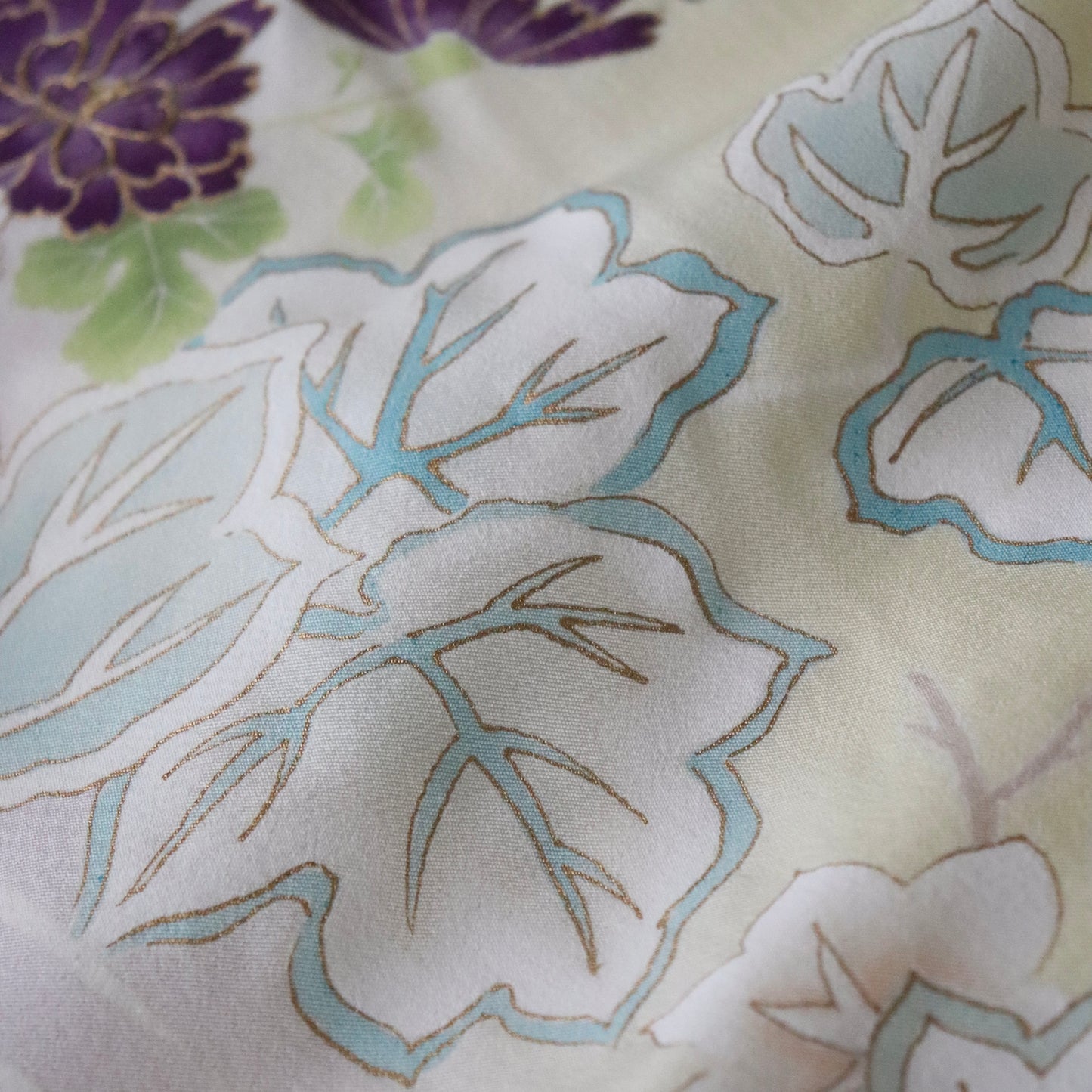 訪問着「手描き京友禅 - 琳派岩草花流水」工芸染匠 成謙