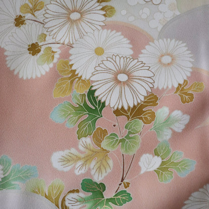 訪問着「手描き友禅 - 花と雲取り」