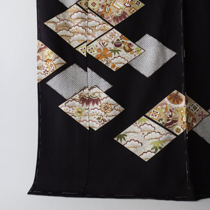 訪問着「手描き友禅 - 菱取り吉祥文」