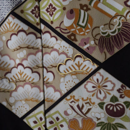 訪問着「手描き友禅 - 菱取り吉祥文」