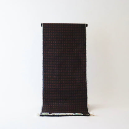 本場結城紬「大正絣 墨黒緋紋」小倉商店