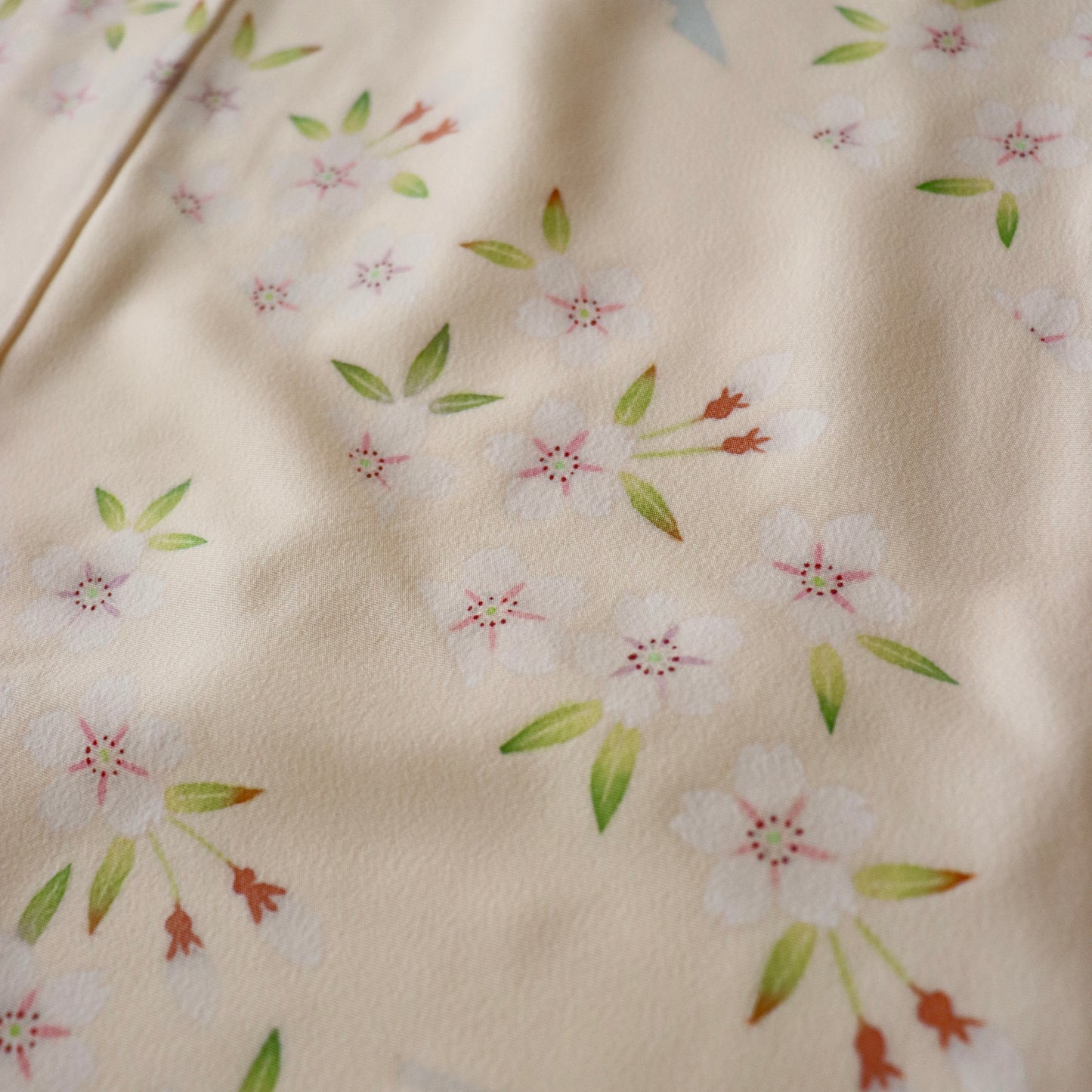 訪問着「加賀友禅 - 桜」高田克也