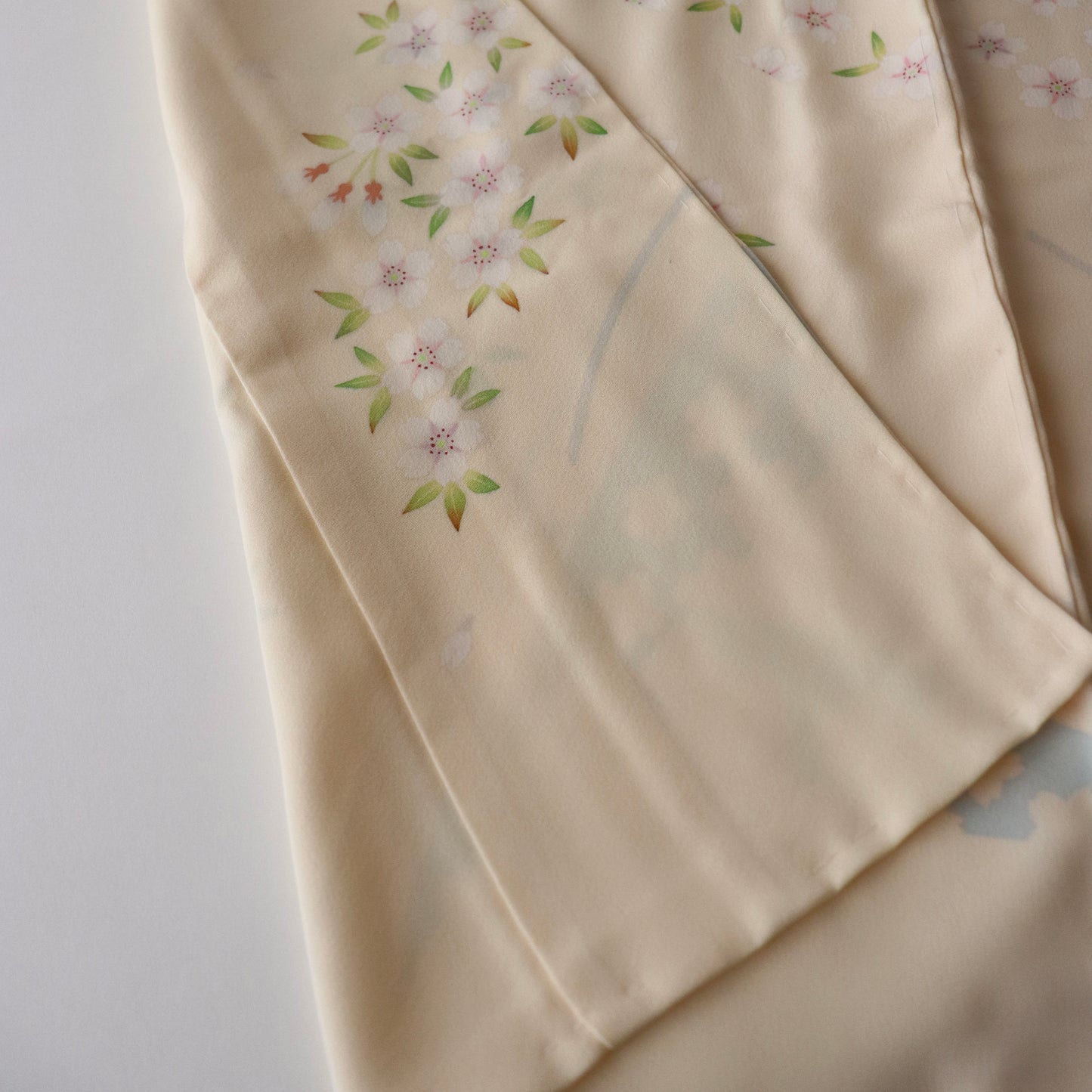 訪問着「加賀友禅 - 桜」高田克也