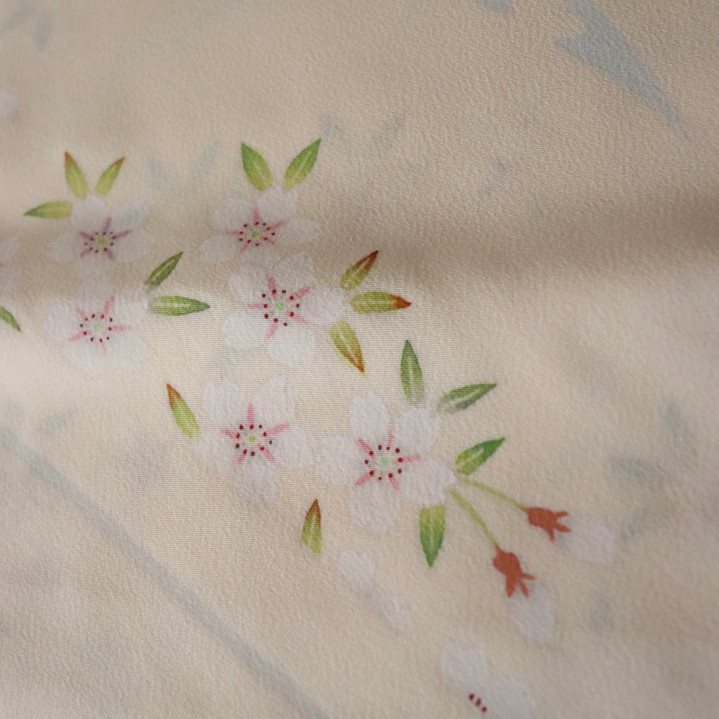 訪問着「加賀友禅 - 桜」高田克也