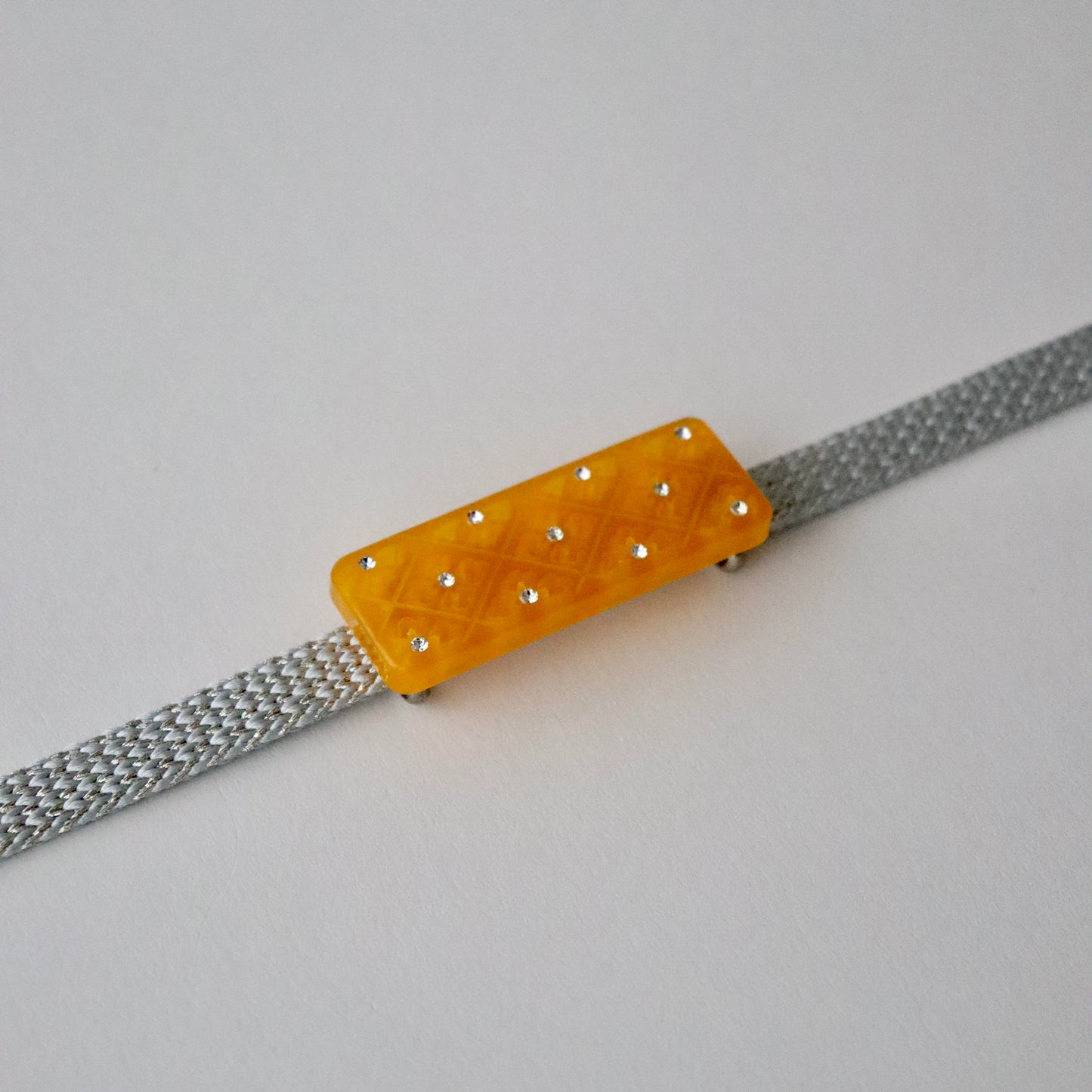 帯留「菱菊 - 卵甲」大原商店