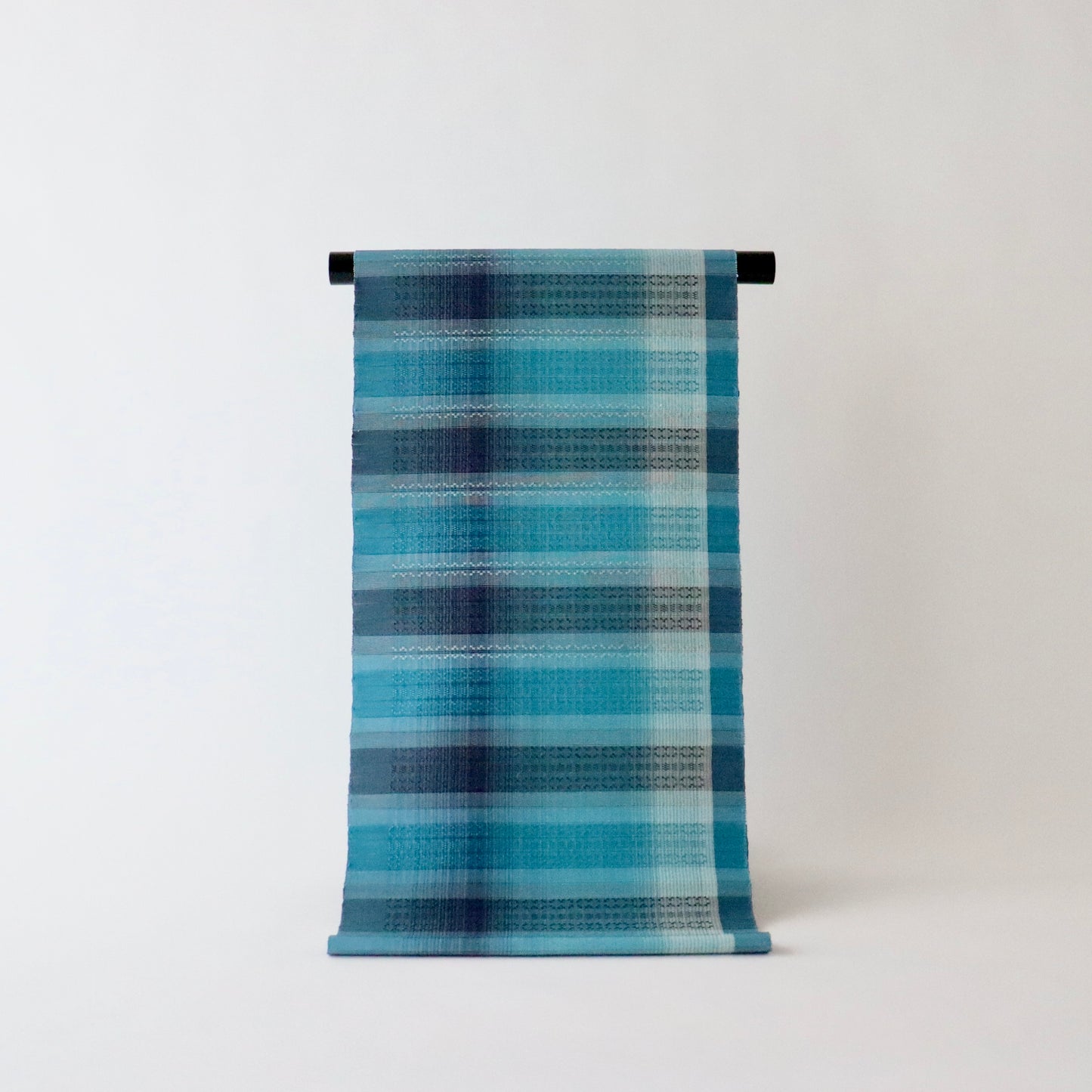 九寸名古屋帯「首里花倉織 - 碧縞」赤嶺真澄