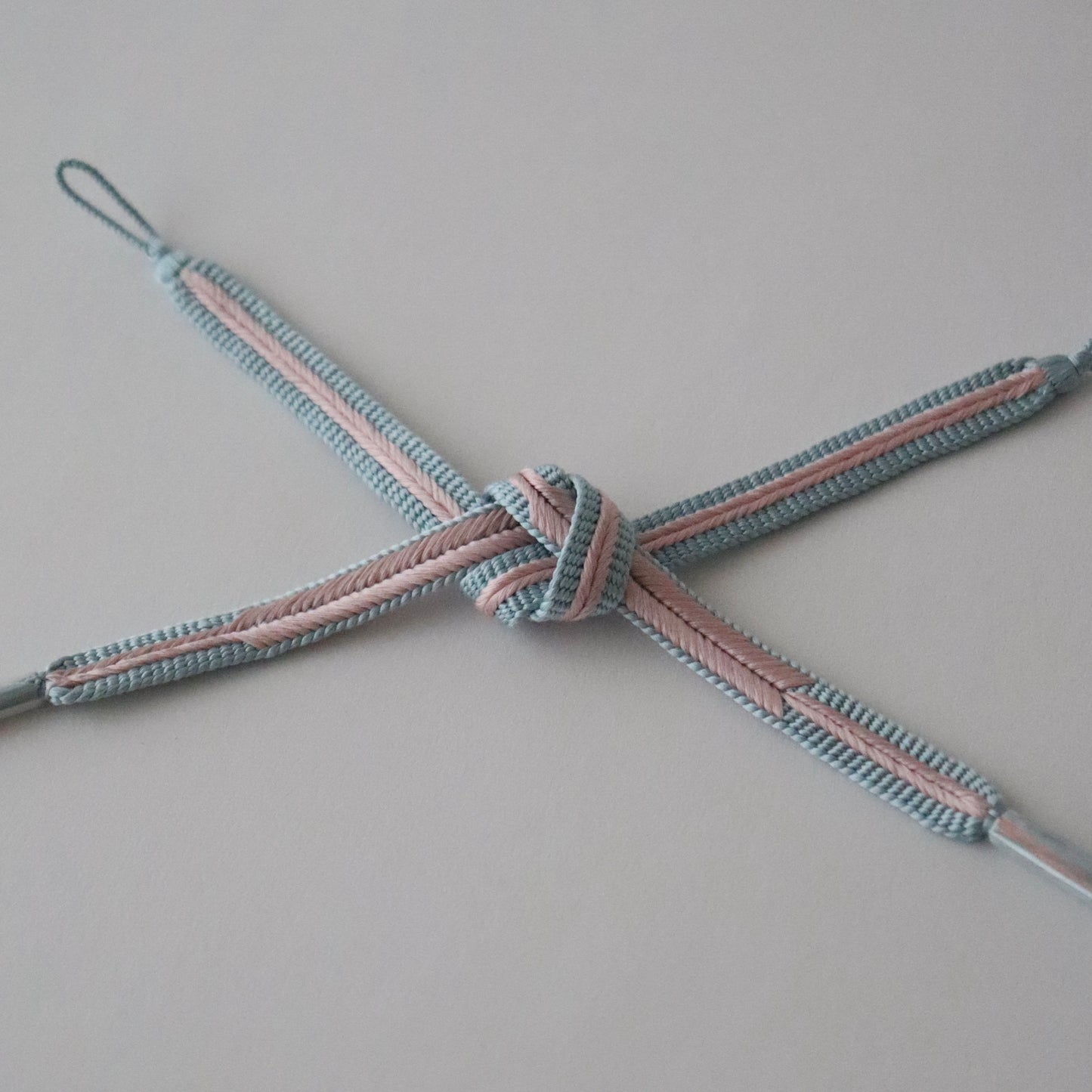 羽織紐「大和矢羽根 - lt.b/pnk」和小物さくら