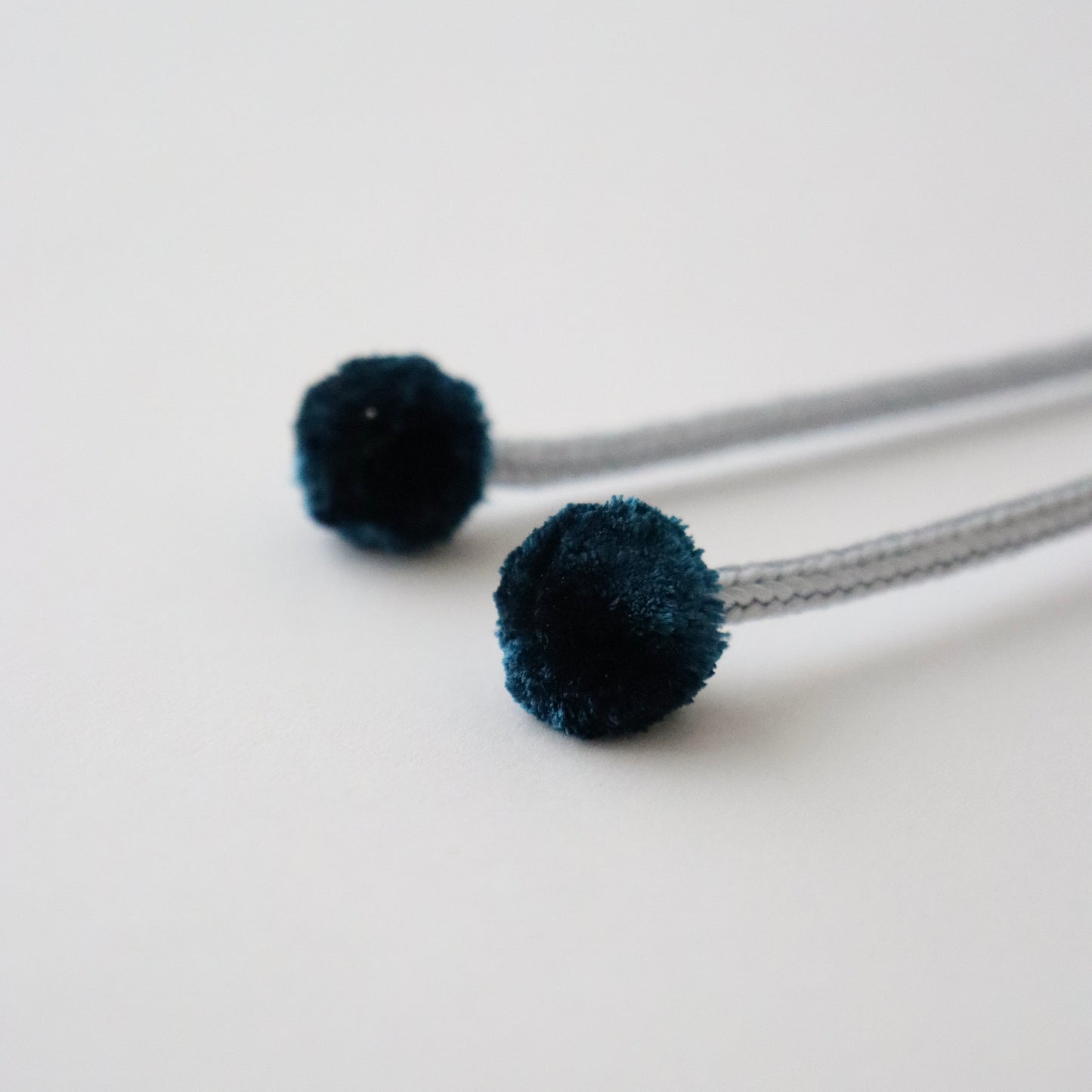 羽織紐「伊賀 梵天房 - b.gry」和小物さくら