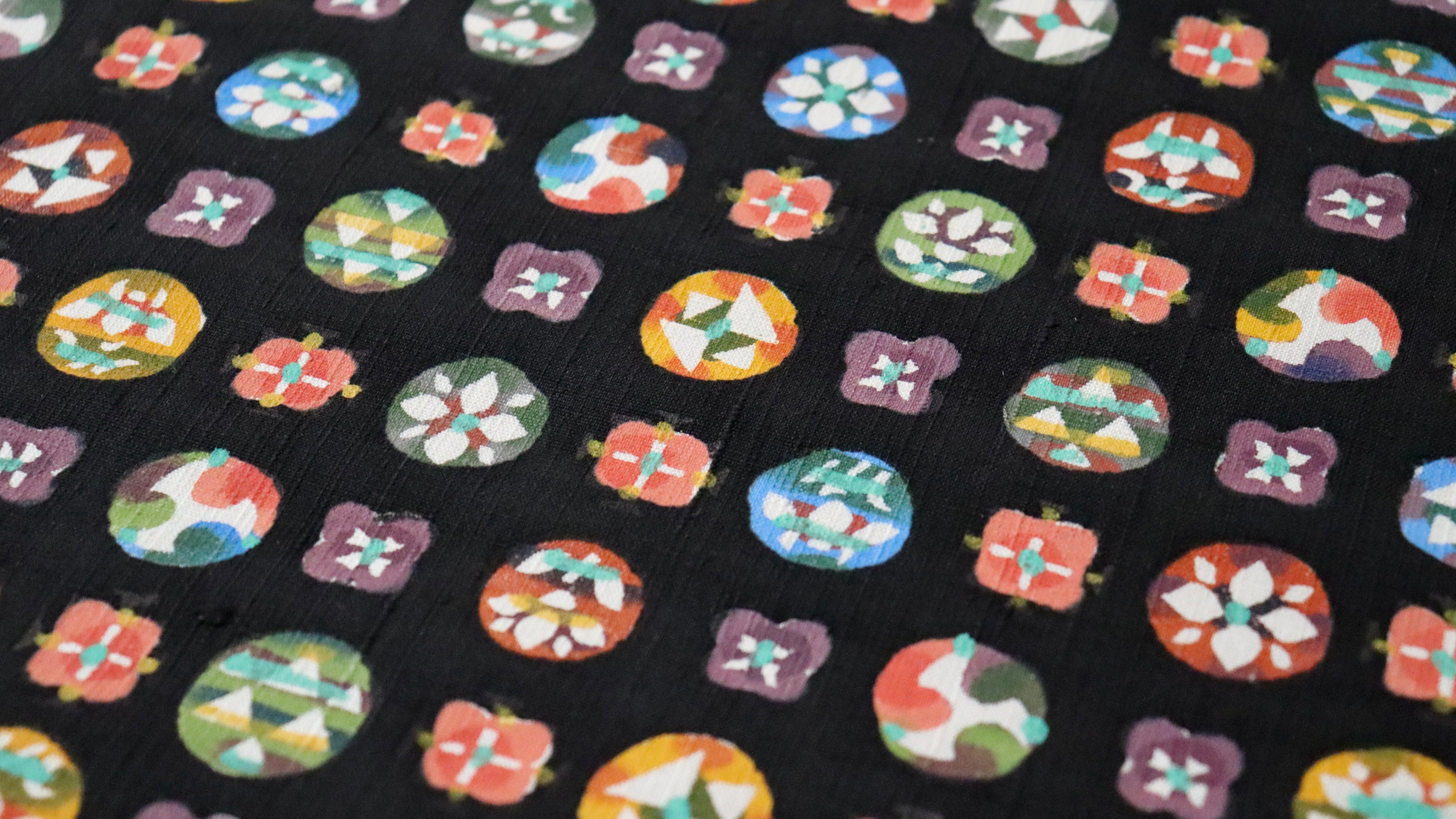 【京かんざし】566★小紋 縞柄に粋な装い 老舗の呉服屋「荒井呉服店」躾糸付未着用★即決送料無料！