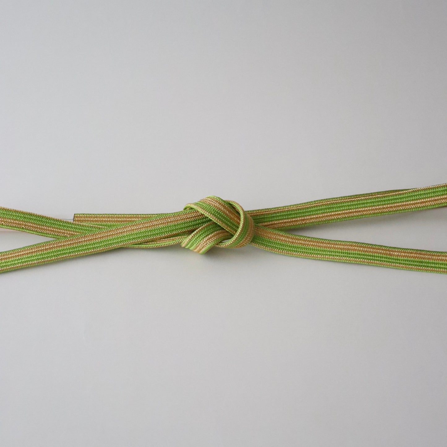 帯締め「高麗貝の口金立別- gd.lt-grn」　和小物さくら