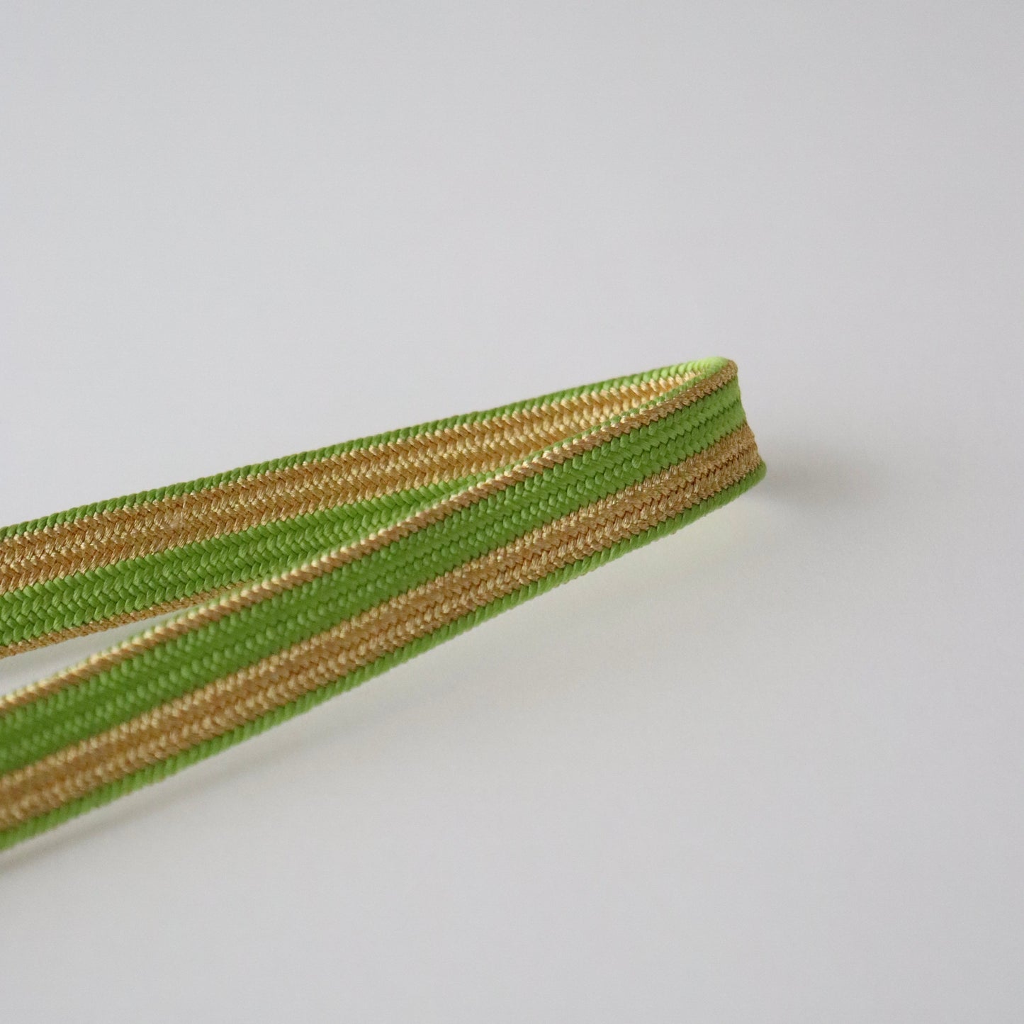 帯締め「高麗貝の口金立別- gd.lt-grn」　和小物さくら