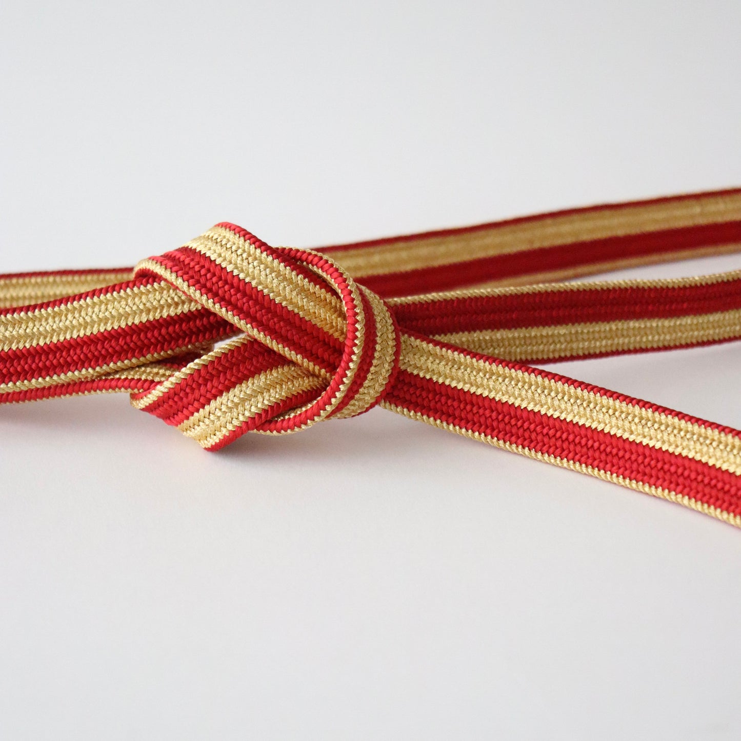 帯締め「高麗貝の口金立別- gd.red」 和小物さくら