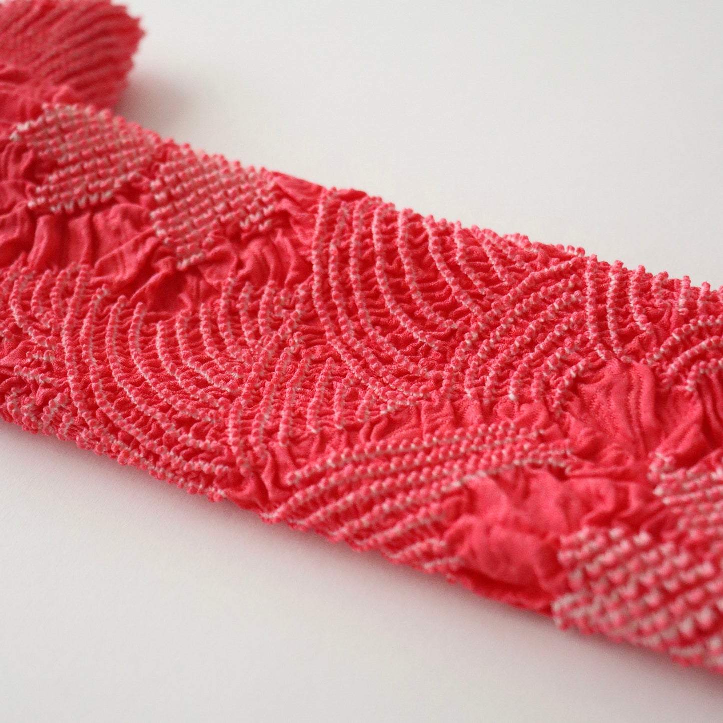 絞染帯揚げ「桜流水 - 躑躅色」