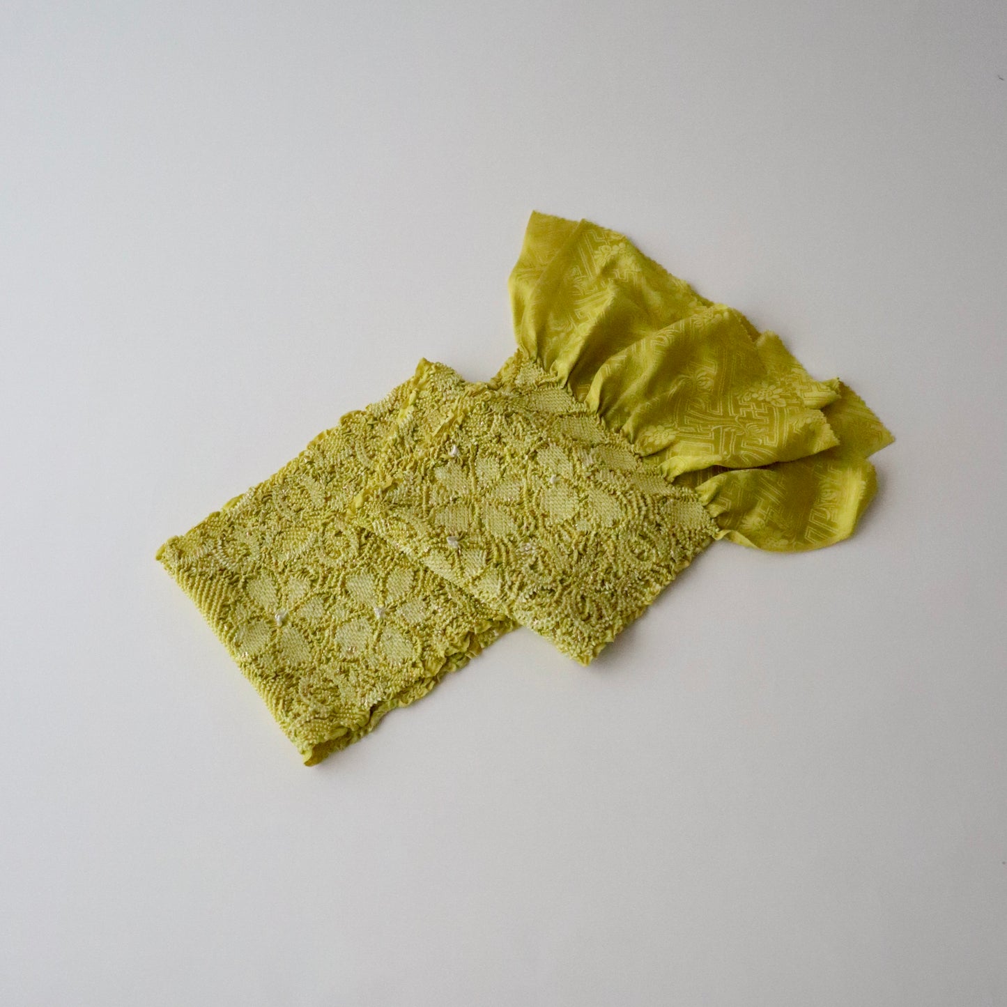 絞染帯揚げ「八重桜 - 黄緑」大原商店