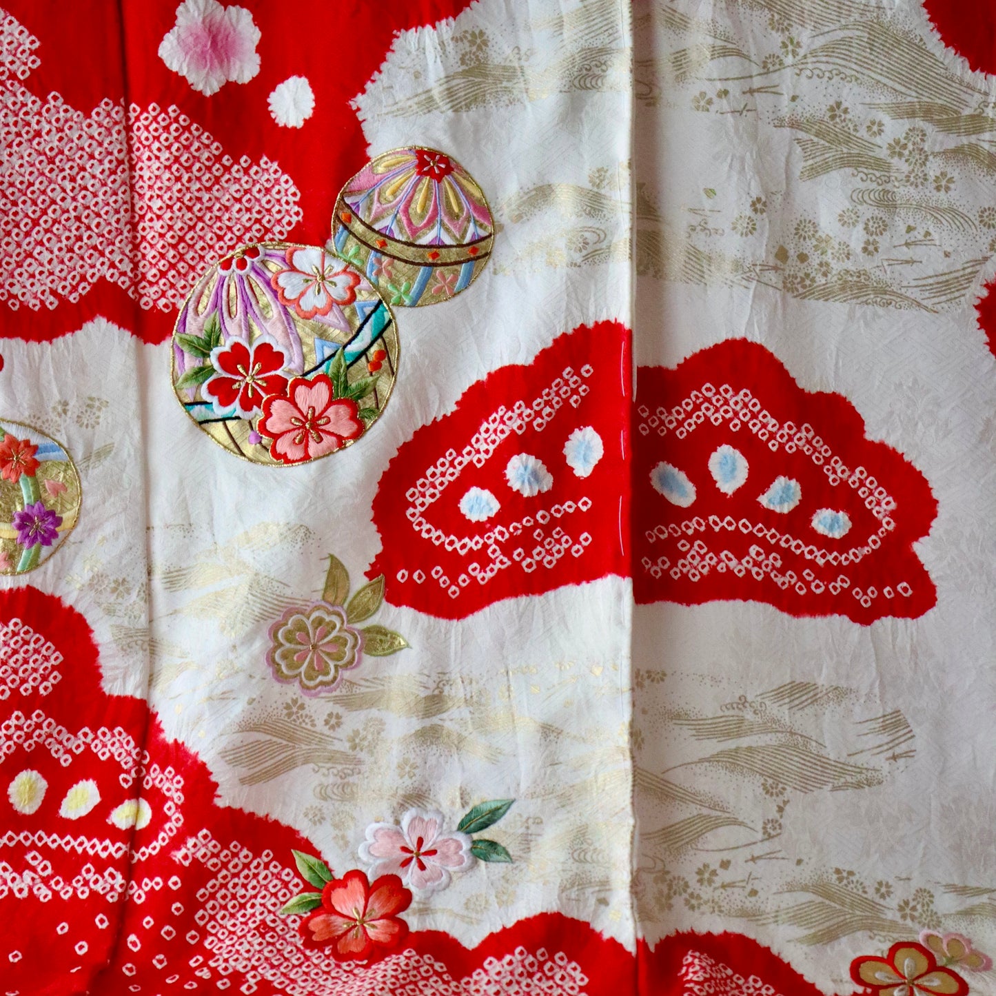 桶絞り | 御祝着フルセット | 七五三 | 七歳 | 正絹 | 刺繍 | 赤白 | 鞠と松