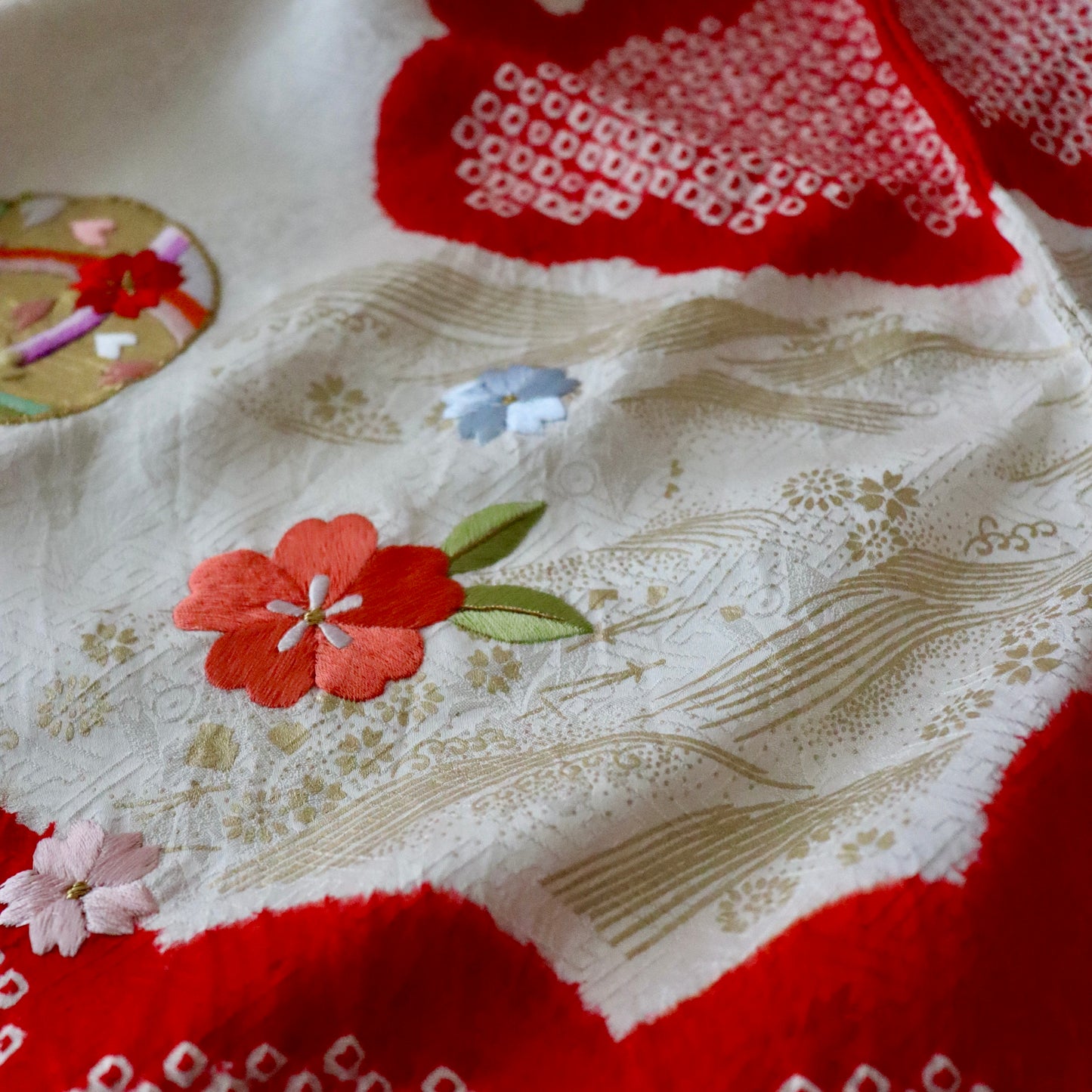 桶絞り | 御祝着フルセット | 七五三 | 七歳 | 正絹 | 刺繍 | 赤白 | 鞠と松