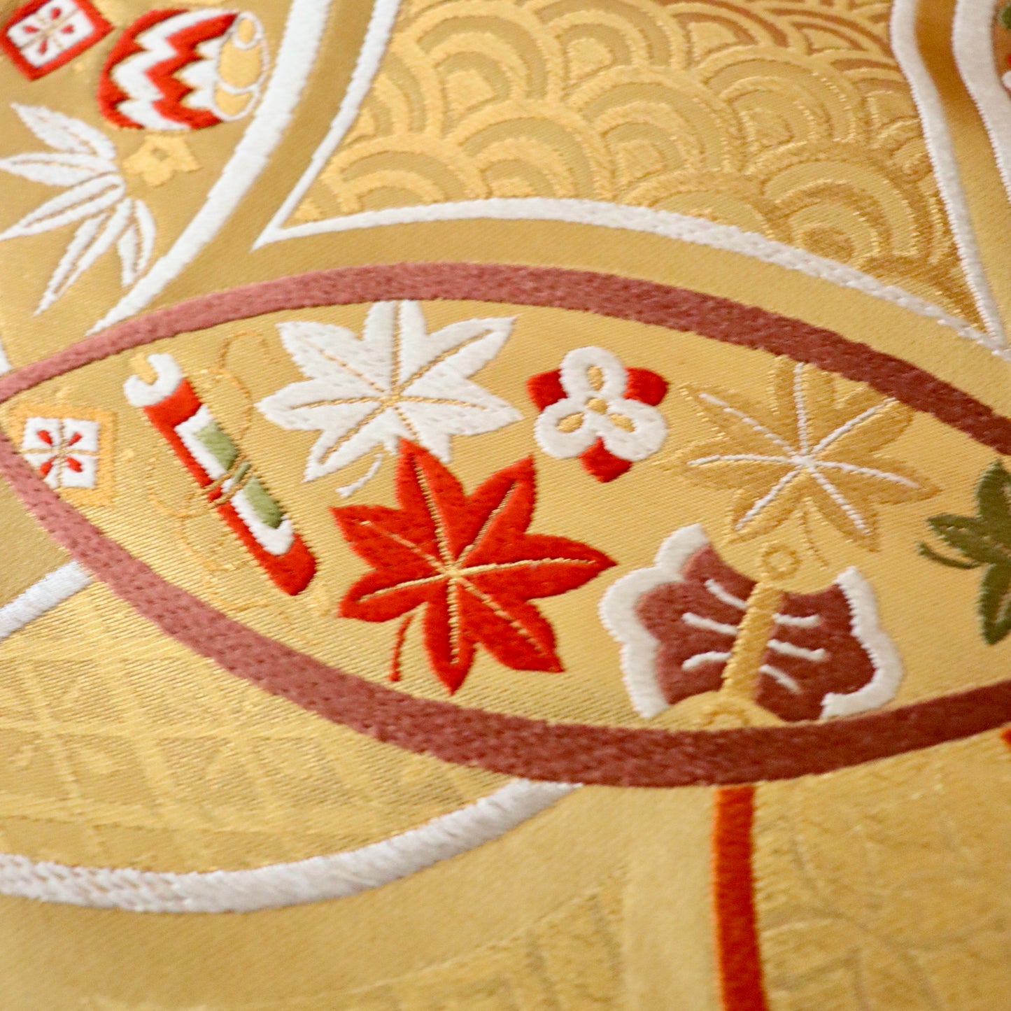 袋帯「小袖重ね七宝文」梅垣織物