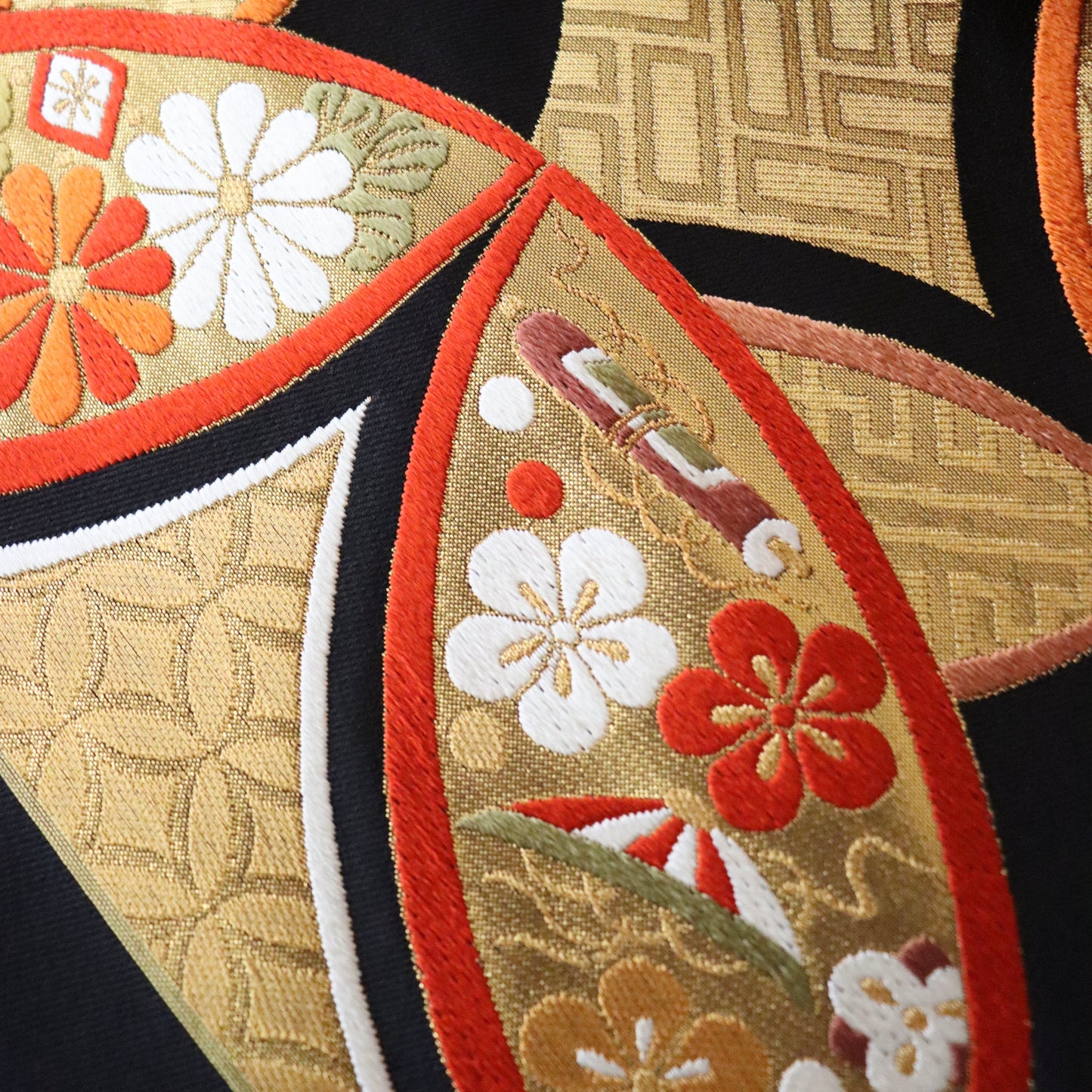 袋帯「小袖重ね七宝文」梅垣織物