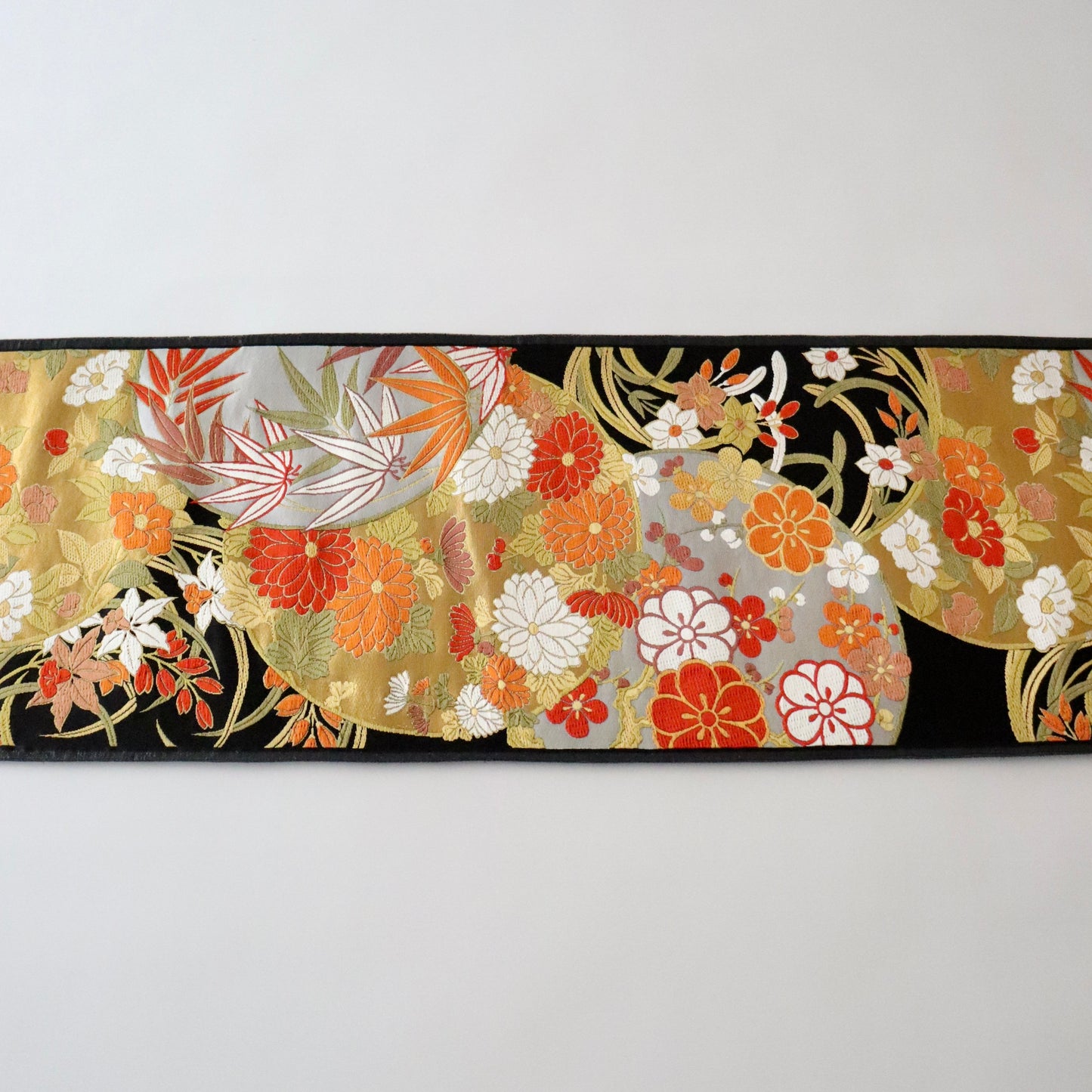 袋帯「春秋花丸文」梅垣織物