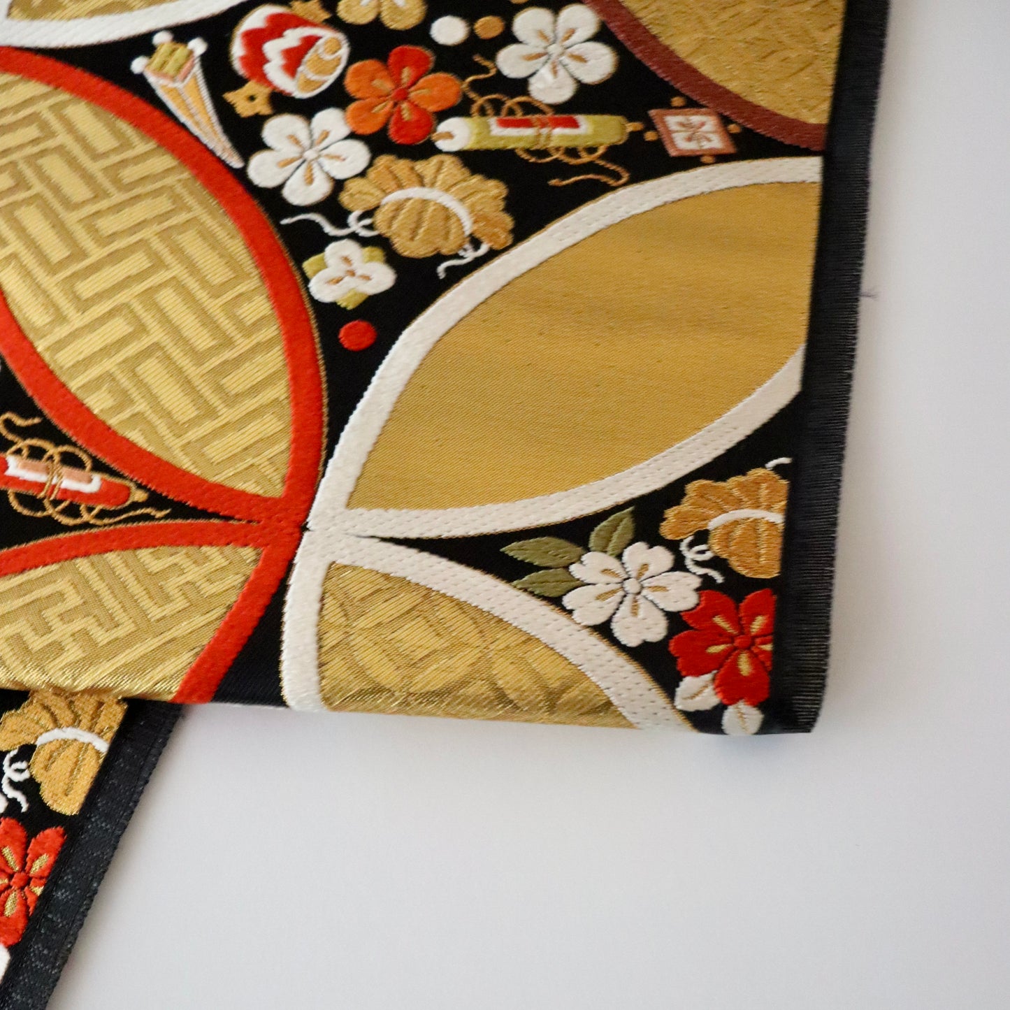 袋帯「慶長小袖七宝文」梅垣織物