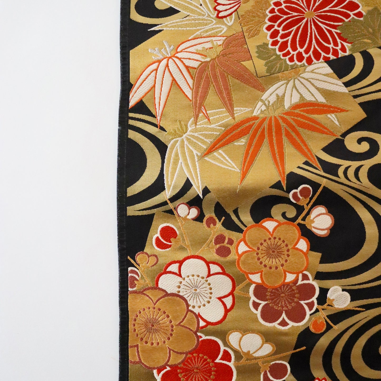 袋帯「流水色紙花文」梅垣織物