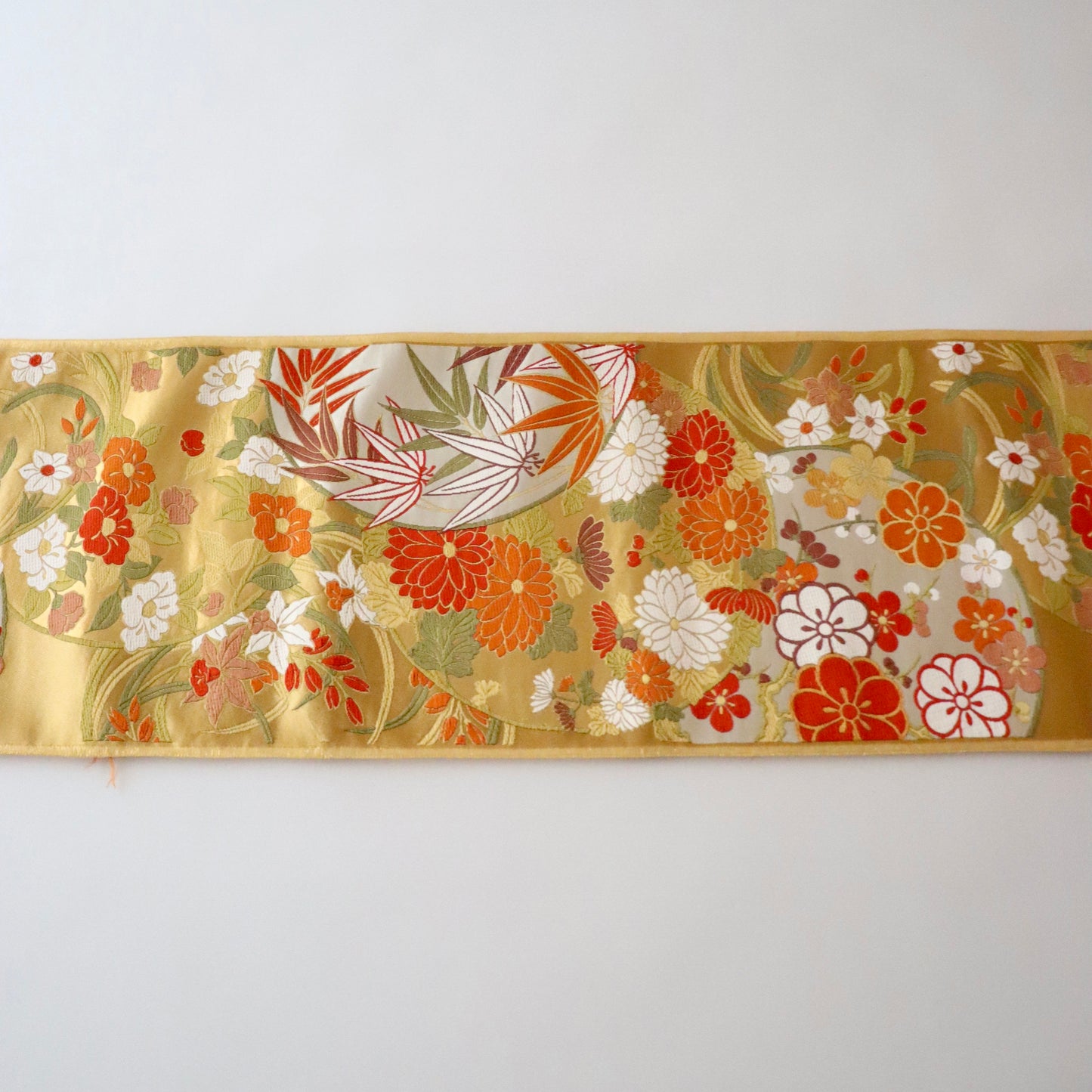 袋帯「春秋花丸文」梅垣織物