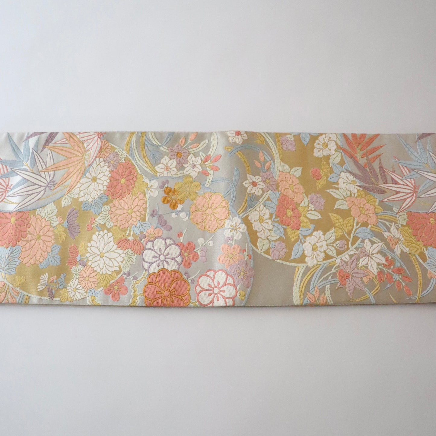 袋帯「春秋花丸文」梅垣織物