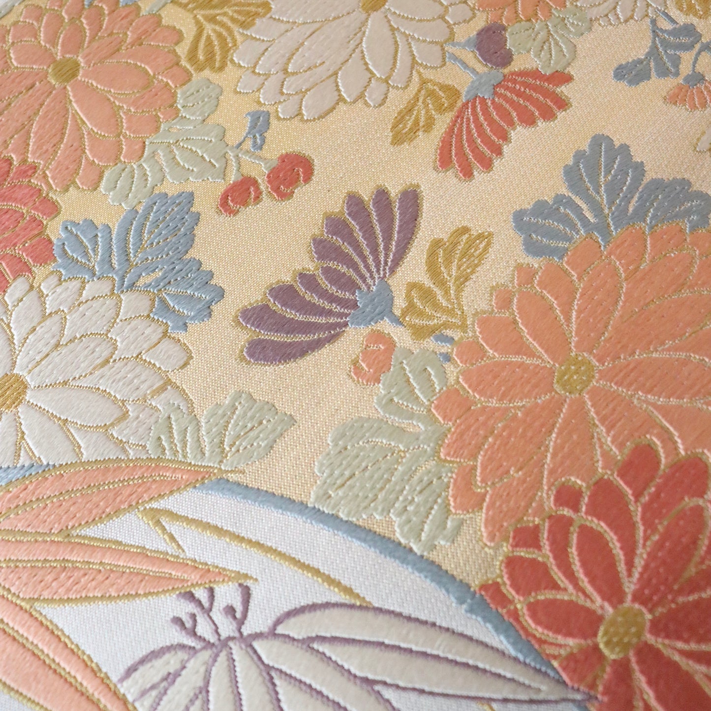 袋帯「春秋花丸文」梅垣織物