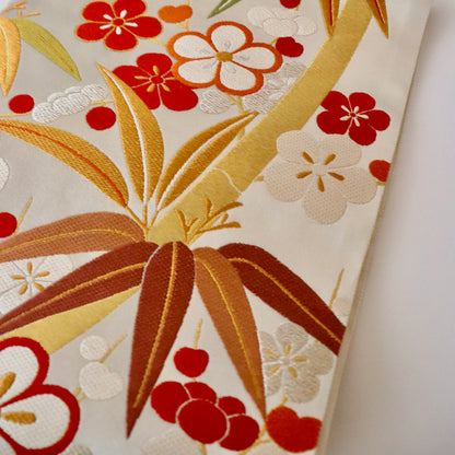 袋帯「松竹梅花文」梅垣織物