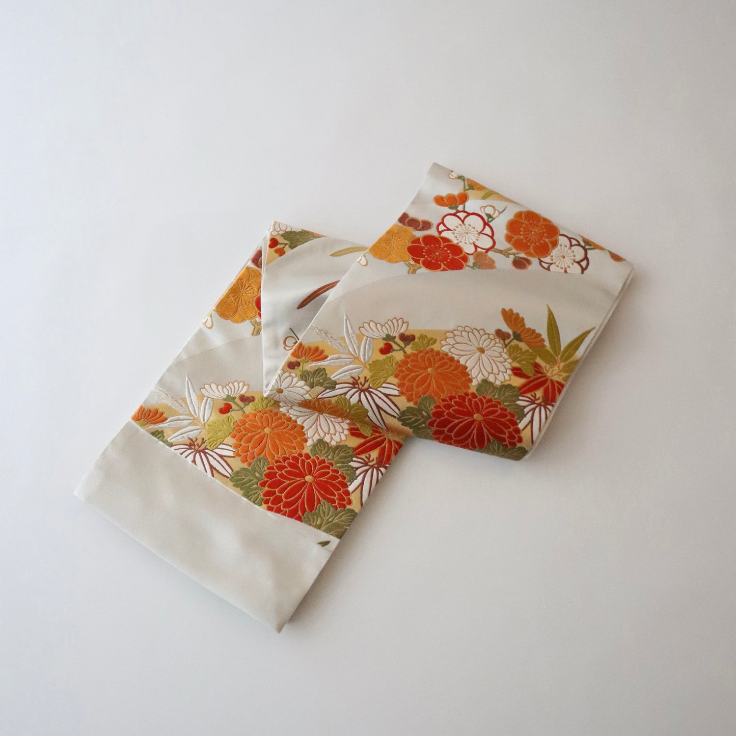 袋帯「斜取春秋花文」梅垣織物