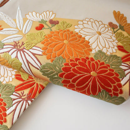 袋帯「斜取春秋花文」梅垣織物