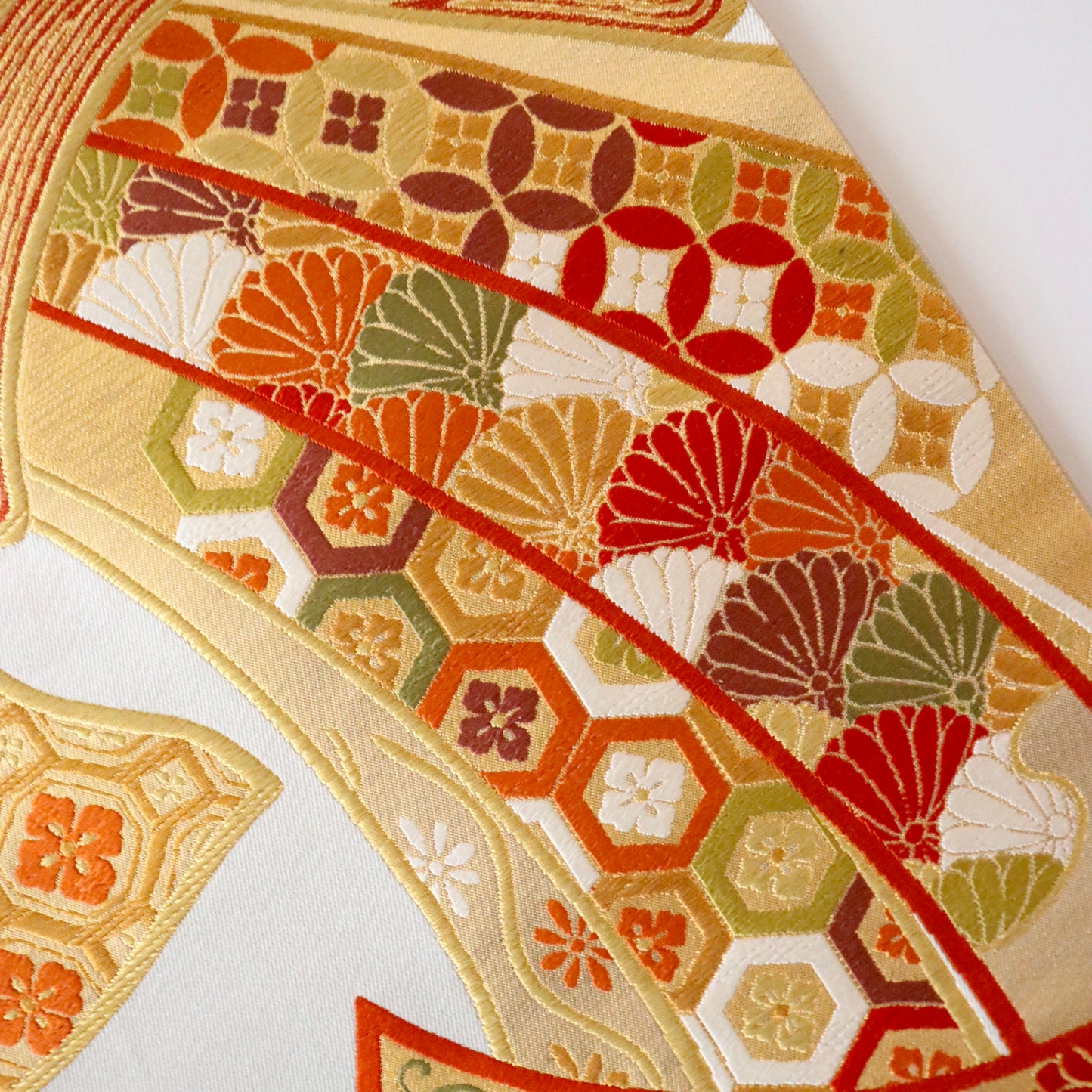 袋帯「慶長熨斗文」梅垣織物