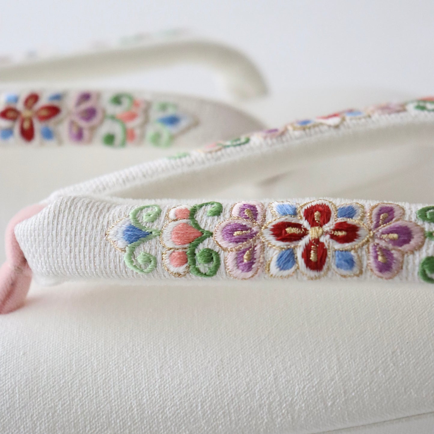 刺繍 | 草履バッグセット | 振袖 | 礼装 | 白 | 華文 | 和小物さくら