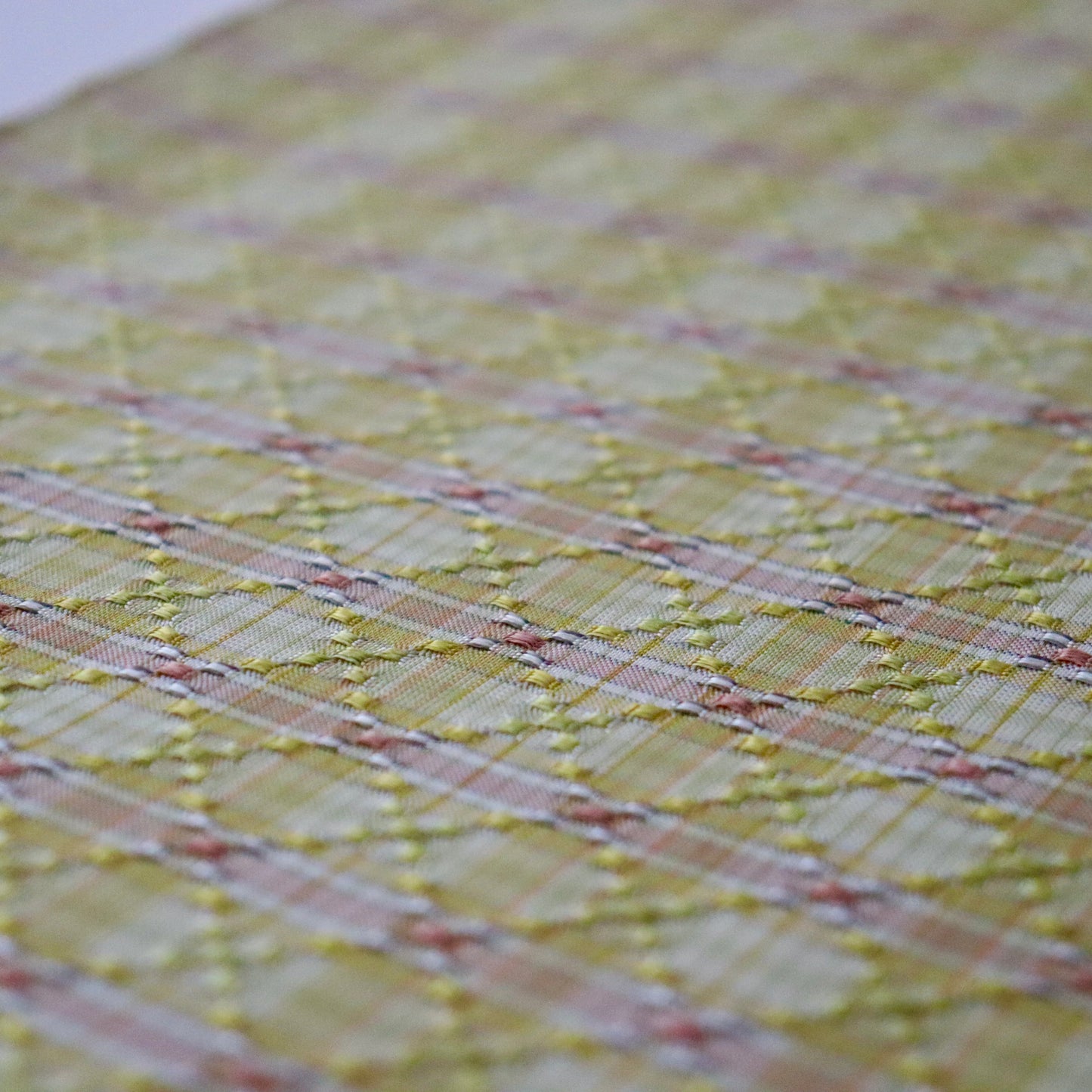 与那国花織「草木染/花織格子 - 緑赤黄」てぃぬはな工房：つのだれい子