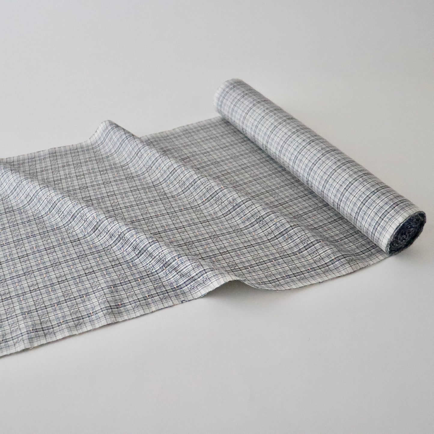 与那国花織「草木染/花織格子 - 薄墨」てぃぬはな工房：つのだれい子