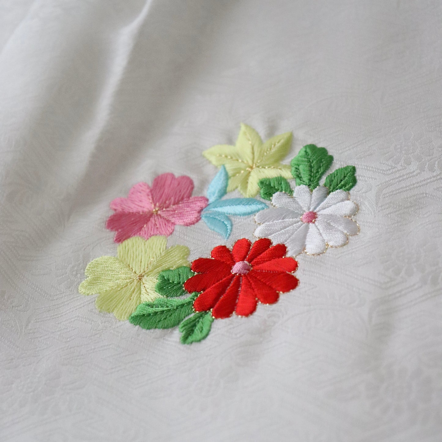 被布 | 七五三 | 三歳 | 正絹 | 薬玉 | 白 | 刺繍