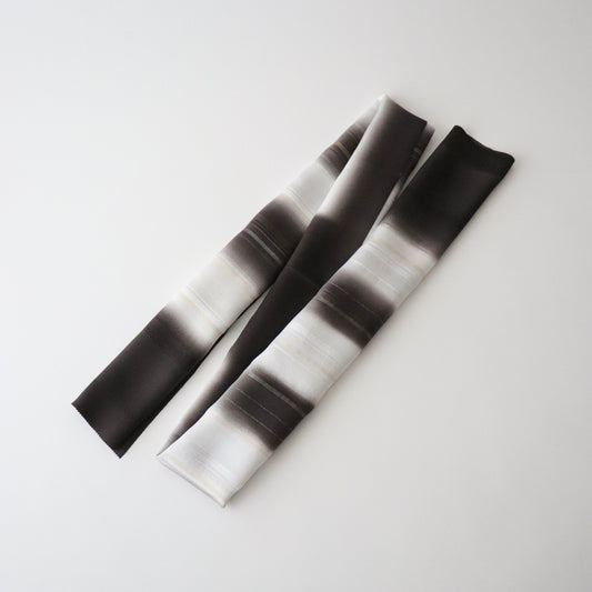 帯揚げ「紋意匠横段縫取暈し額縁取 - dk.g」和小物さくら