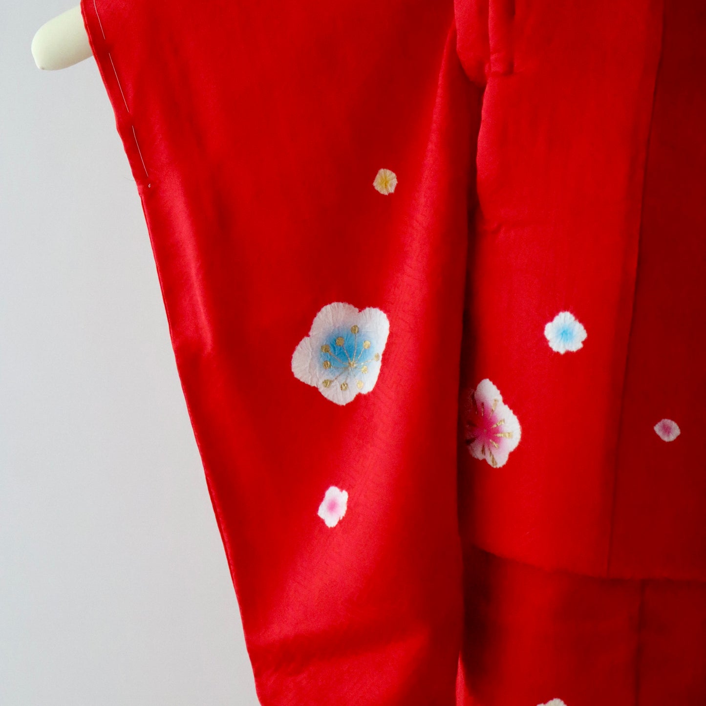 御祝着セット | 七五三 | 三歳 | 正絹 | 赤白黒 | 鞠 | 刺繍 | 絞染