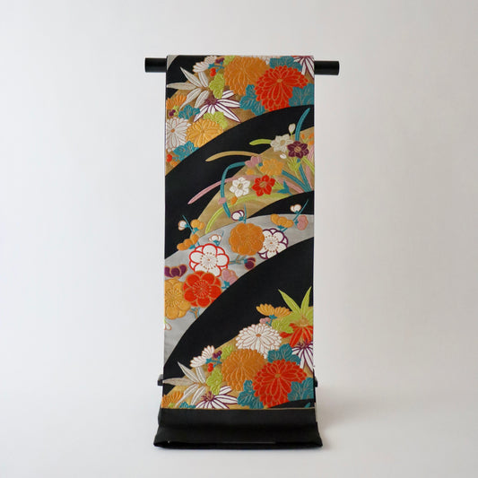 袋帯「斜取春秋花文」梅垣織物