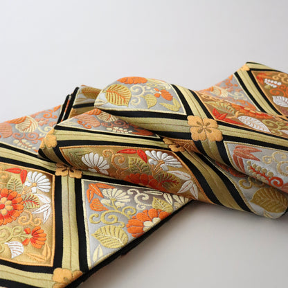 袋帯「舞楽菱文」梅垣織物